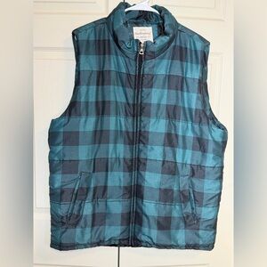 Weatherproof vintage men’s XL green and Black Checkered Vest